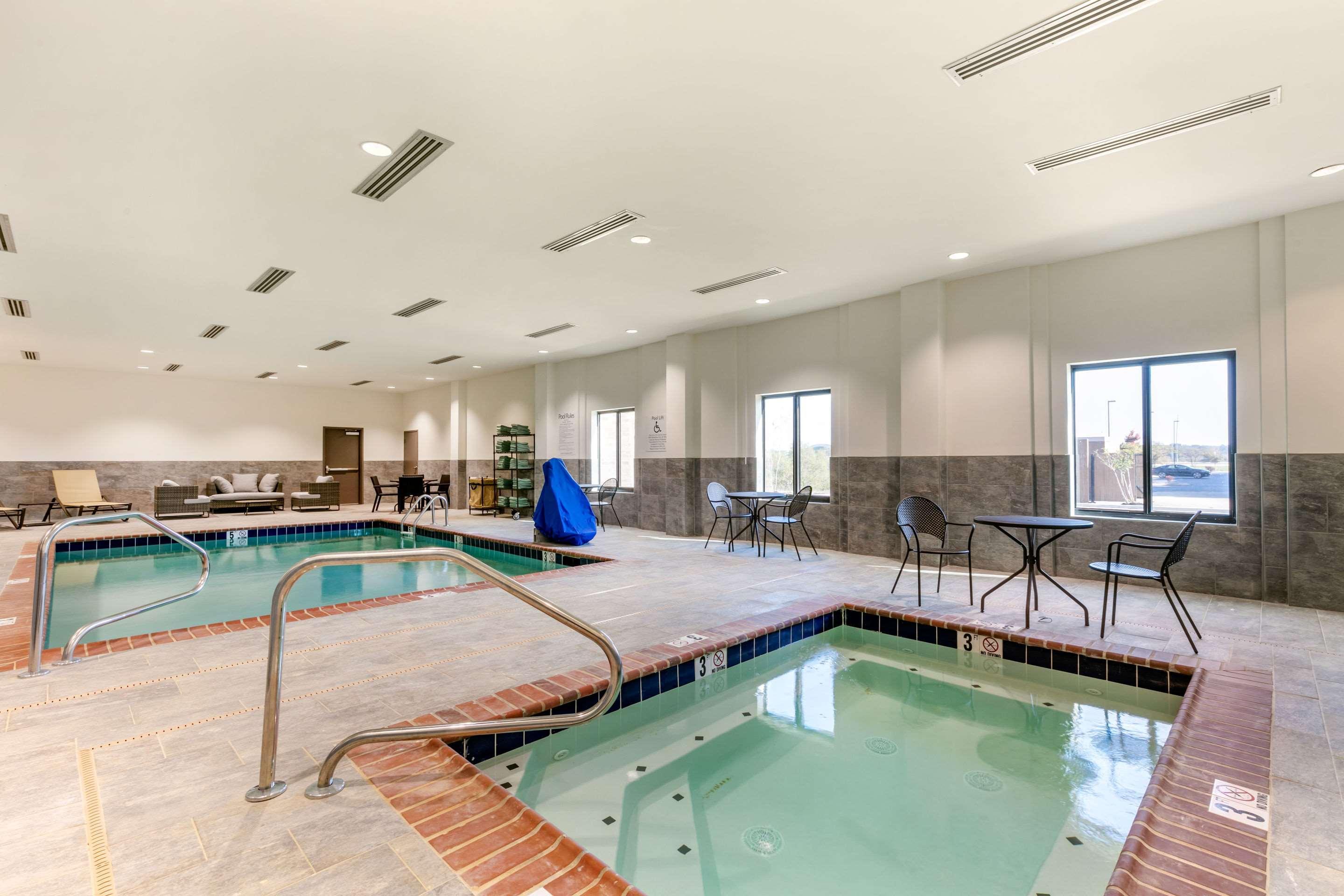 Comfort Suites North Tupelo Exteriér fotografie