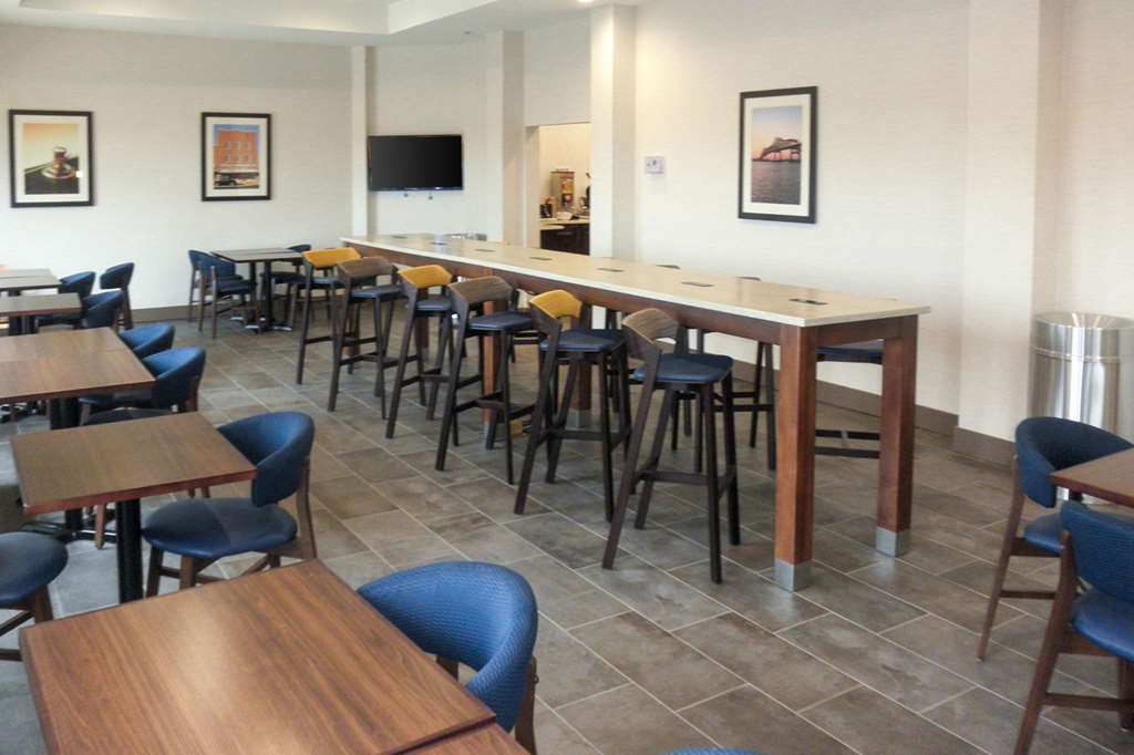 Comfort Suites North Tupelo Restaurace fotografie